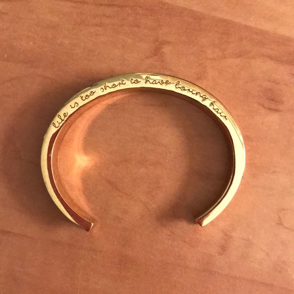 Jewelry - Gold hair tie holder